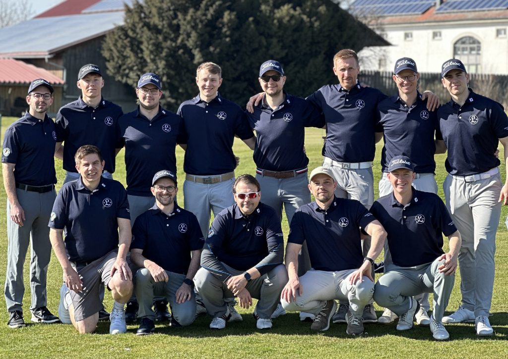 Wir, die Herrenmannschaft des Golfclub Owingen-Überlingen, starten 2025 mit frischem Elan, einer starken Mischung aus Erfahrung und junger Energie in die Saison – gut vorbereitet, ambitioniert und mit echtem Teamspirit.